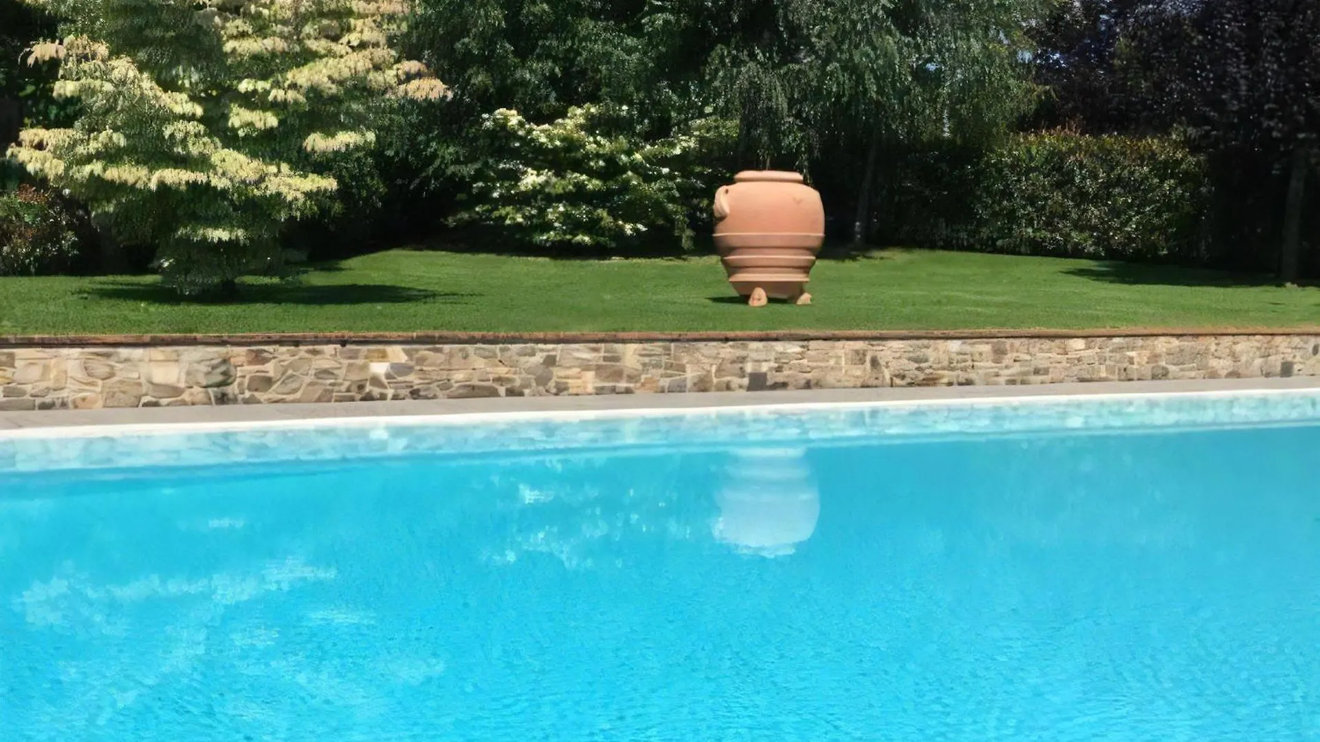 Villa Poesie Gallicano 0*,  Italy